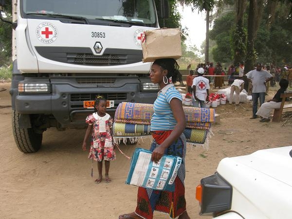 Côte d`Ivoire : des problèmes humanitaires à l`ouest frontalier après les attaques meurtrières